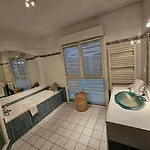 Villa Mars Yourhosthelper